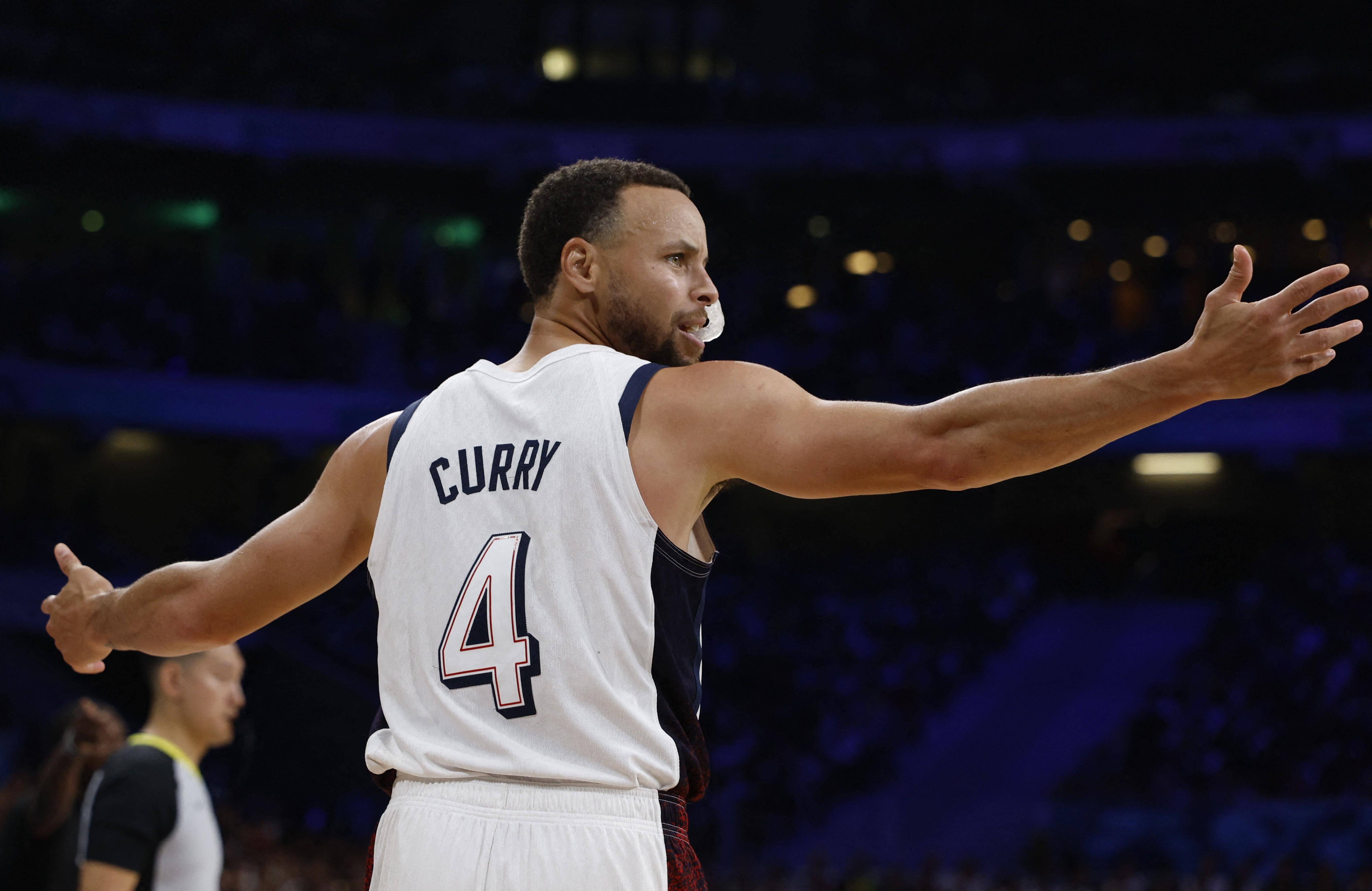 菲尔米诺在 菲尔米诺在